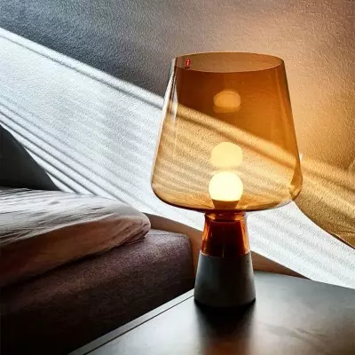 Lampe de table en verre Leimu 2
