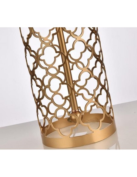 Openwork metal table lamp