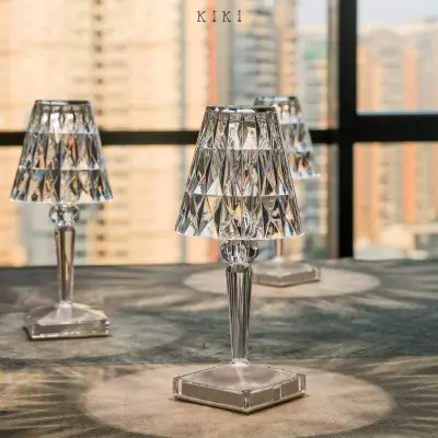 Lampe de table led à battery diamètre 12cm x h 26cm 2