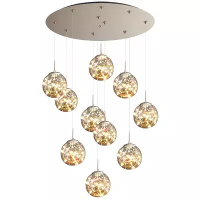 Lampadario a forma di scala...
