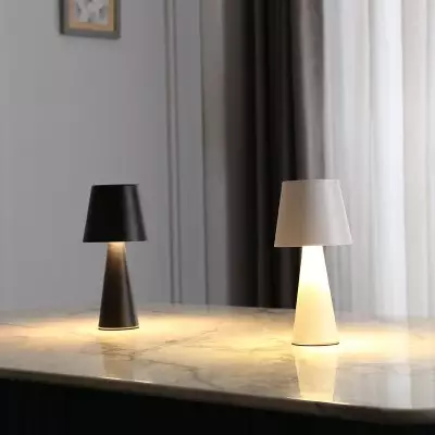 Lámpara de mesa moderna... 2