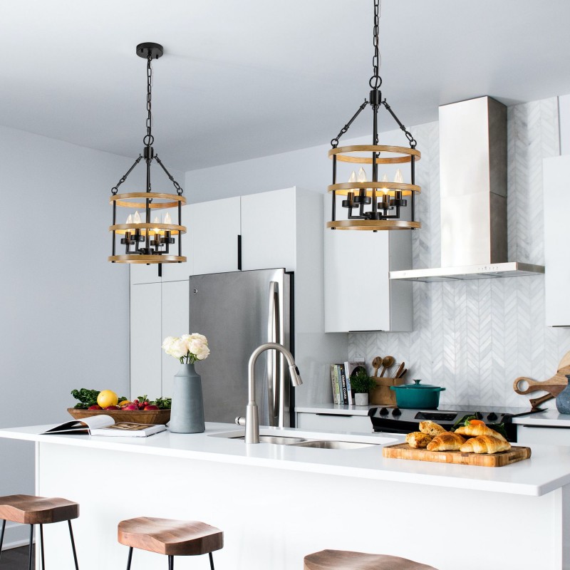 Lampada a sospensione in metallo con... Lampada a sospensione in metallo con...