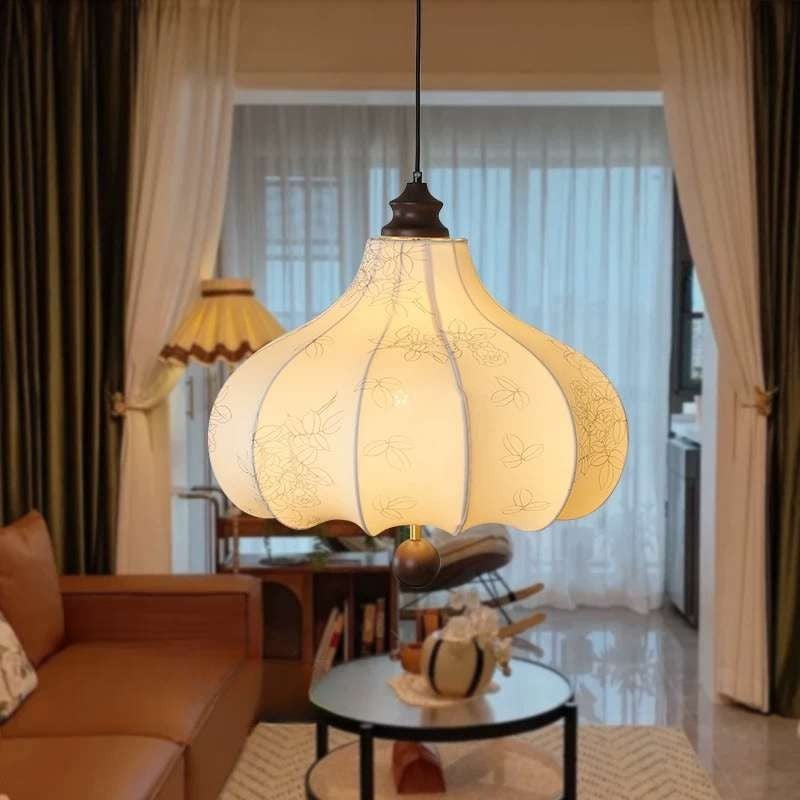 Lámpara colgante de tela francesa... Lámpara colgante de tela francesa...