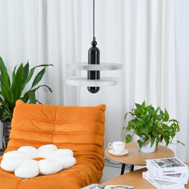 Suspension élégante en albâtre à... Suspension élégante en albâtre à...