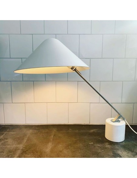 Lampe de table pivotante