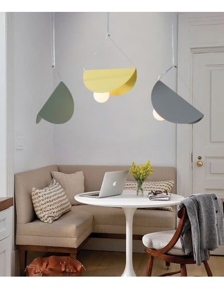 Glider pendant light