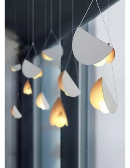 Glider pendant light