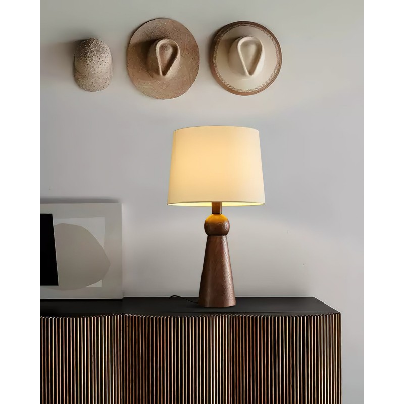 Nordische Retro-Tischlampe aus... Nordische Retro-Tischlampe aus...