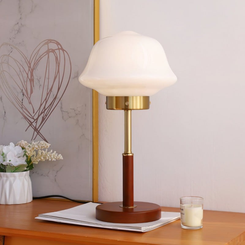 Lampada da tavolo in vetro di noce...