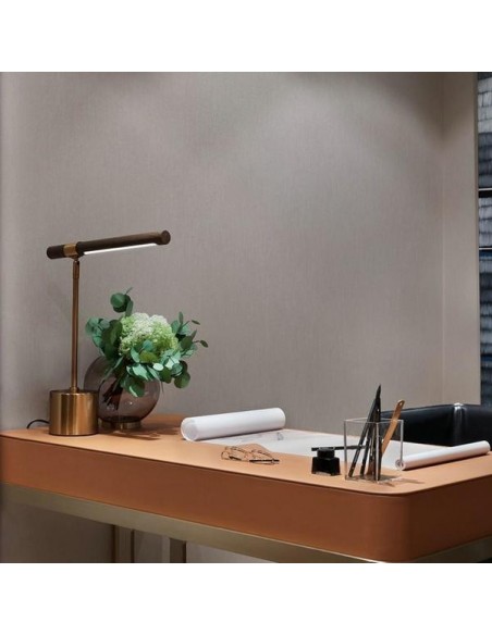 Linear Wood LED Task Light