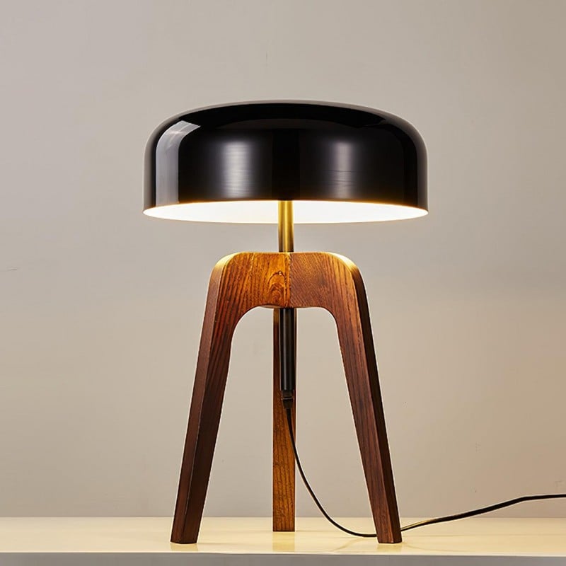 Lampada da tavolo minimalista con...