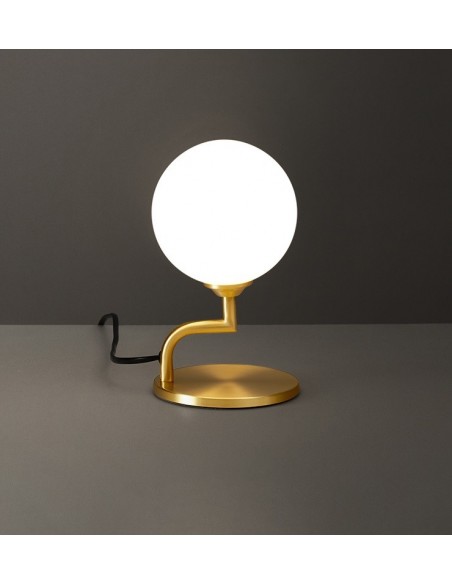 Lampe de table en cuivre