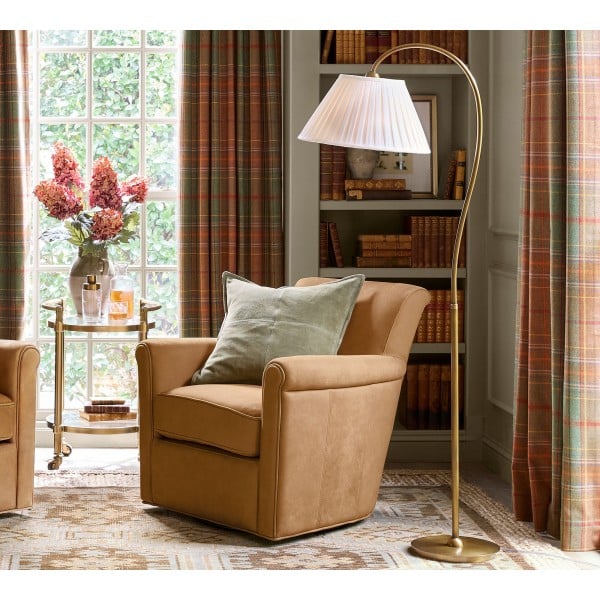 Luvora Pleated Shade Floor Lamp - Adjustable Linen Light in Farmhouse Style