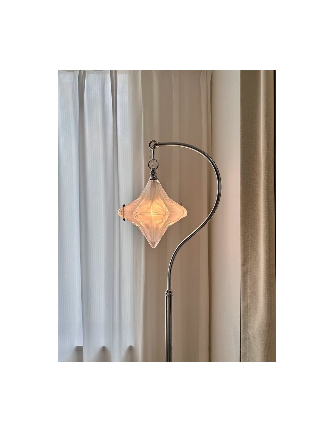 Art Deco Star vloerlamp – moderne... Art Deco Star vloerlamp – moderne...