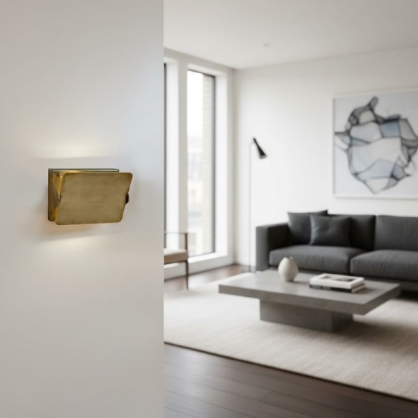 Vintage Brass Sconce with Flip Front - Artistic Metal Style Vintage Brass Sconce with Flip Front - Artistic Metal Style