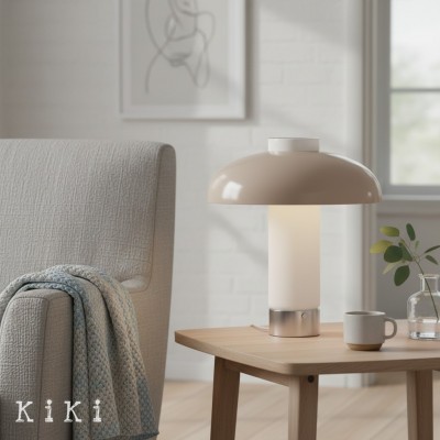 Lampada da tavolo moderna... 2