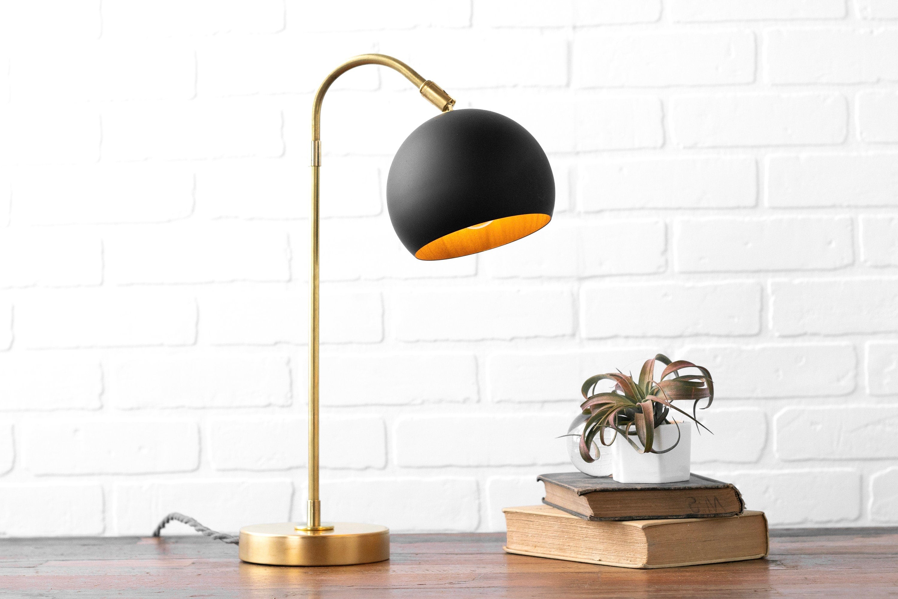 Ornato Luxe Modern Accent Table Lamp - Stylish Home Light KL1405