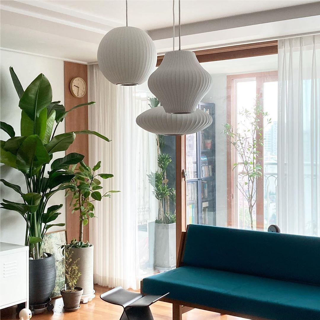 Nelson Minimalist Bubble Pendant Lamp - Elegant Hanging Light for Contemporary Interiors