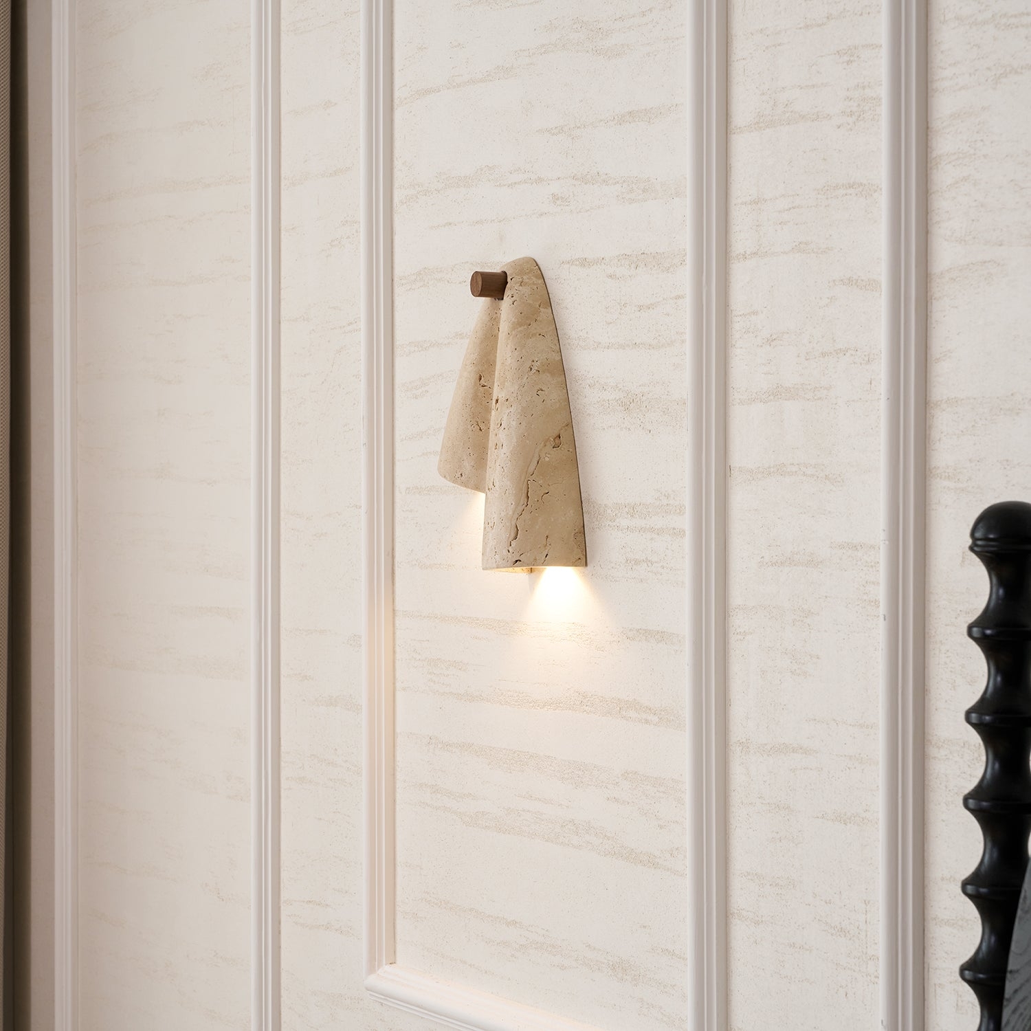 Pearlmont Travertine Wall Lamp D764