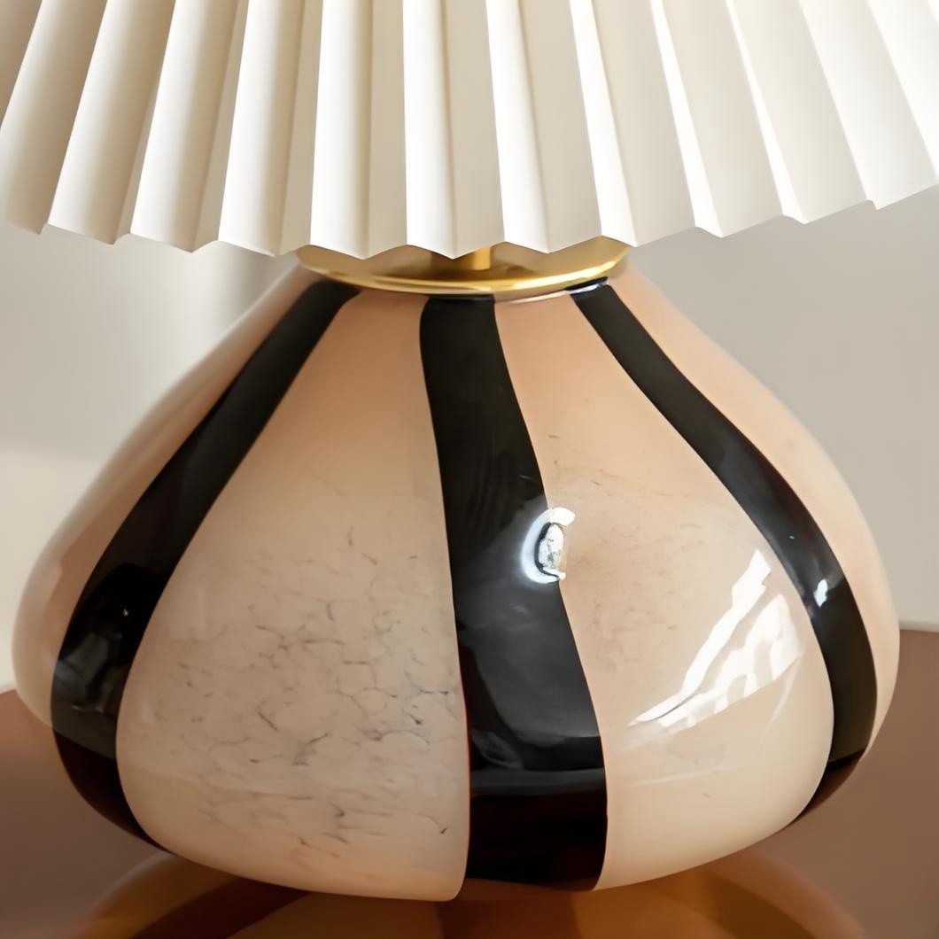 Undara Classic Pleated Table Lamp – Stylish Glass Base Table Light for Reading Corner KL2152