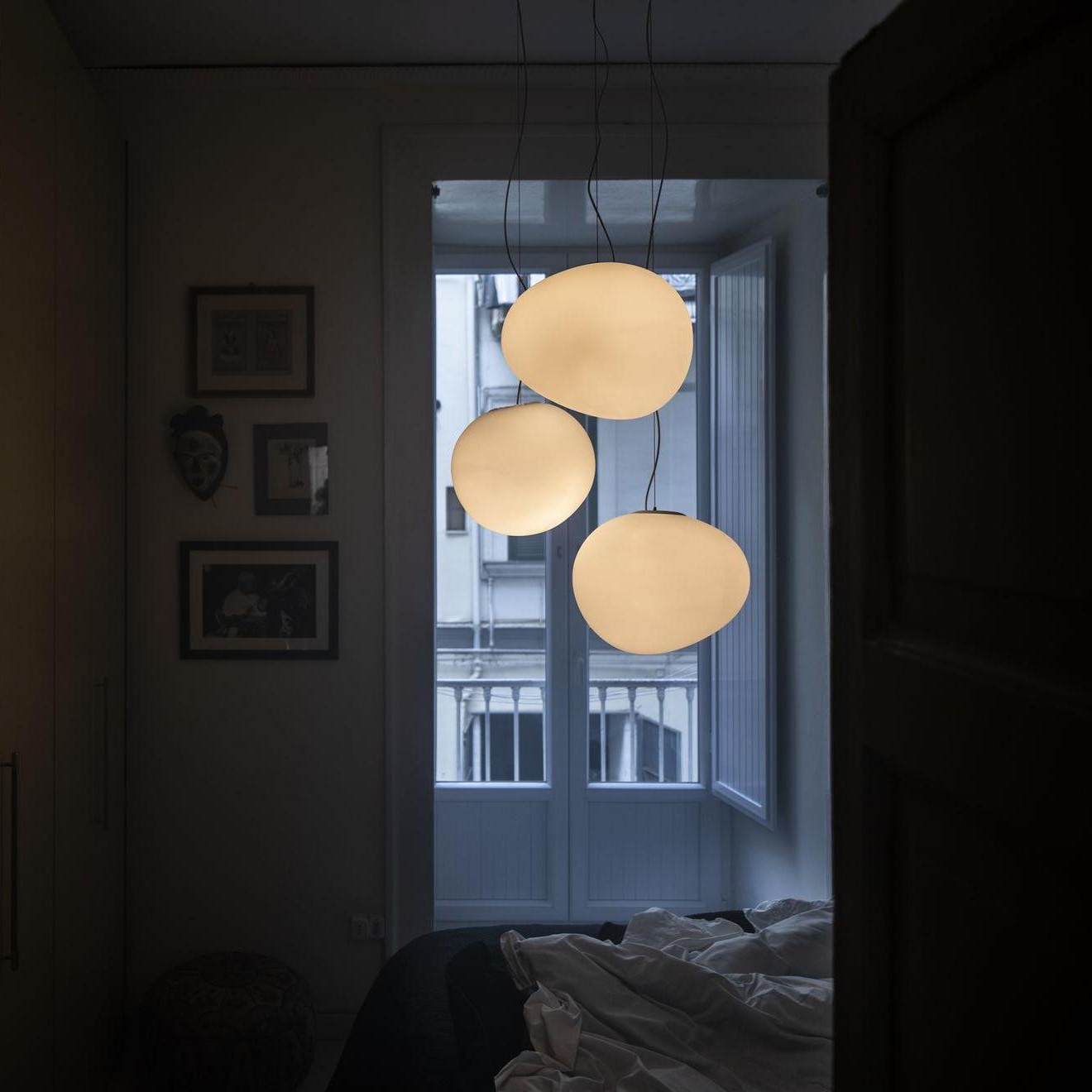 Elegant Gregg Pendant Lamp - Stylish Glass Pendant Light for Modern Interiors