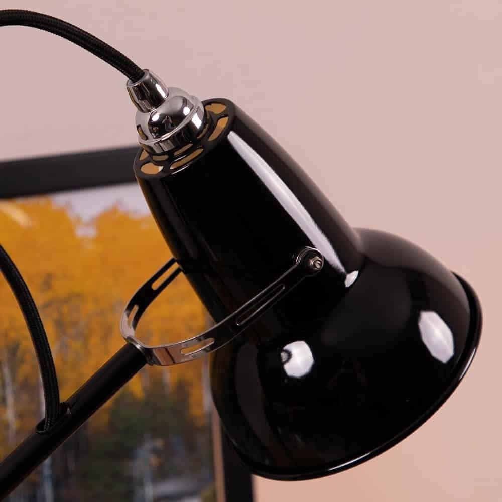 Modryx Timeless Design Table Lamp - Pyramid Base Lighting for Interior Accent KL2135