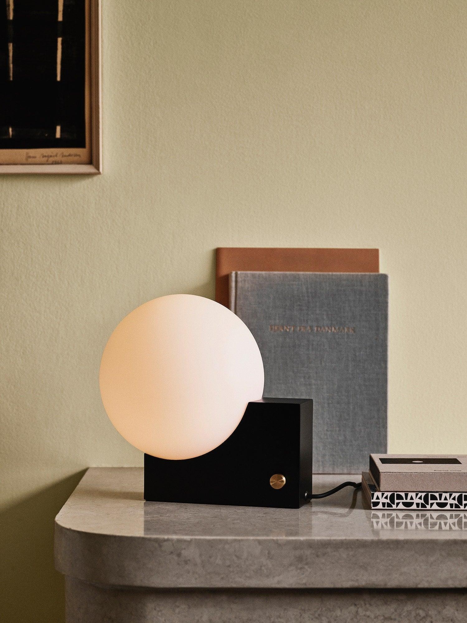 Geometric Lamp Base Glass Globe Table Lamp KL390