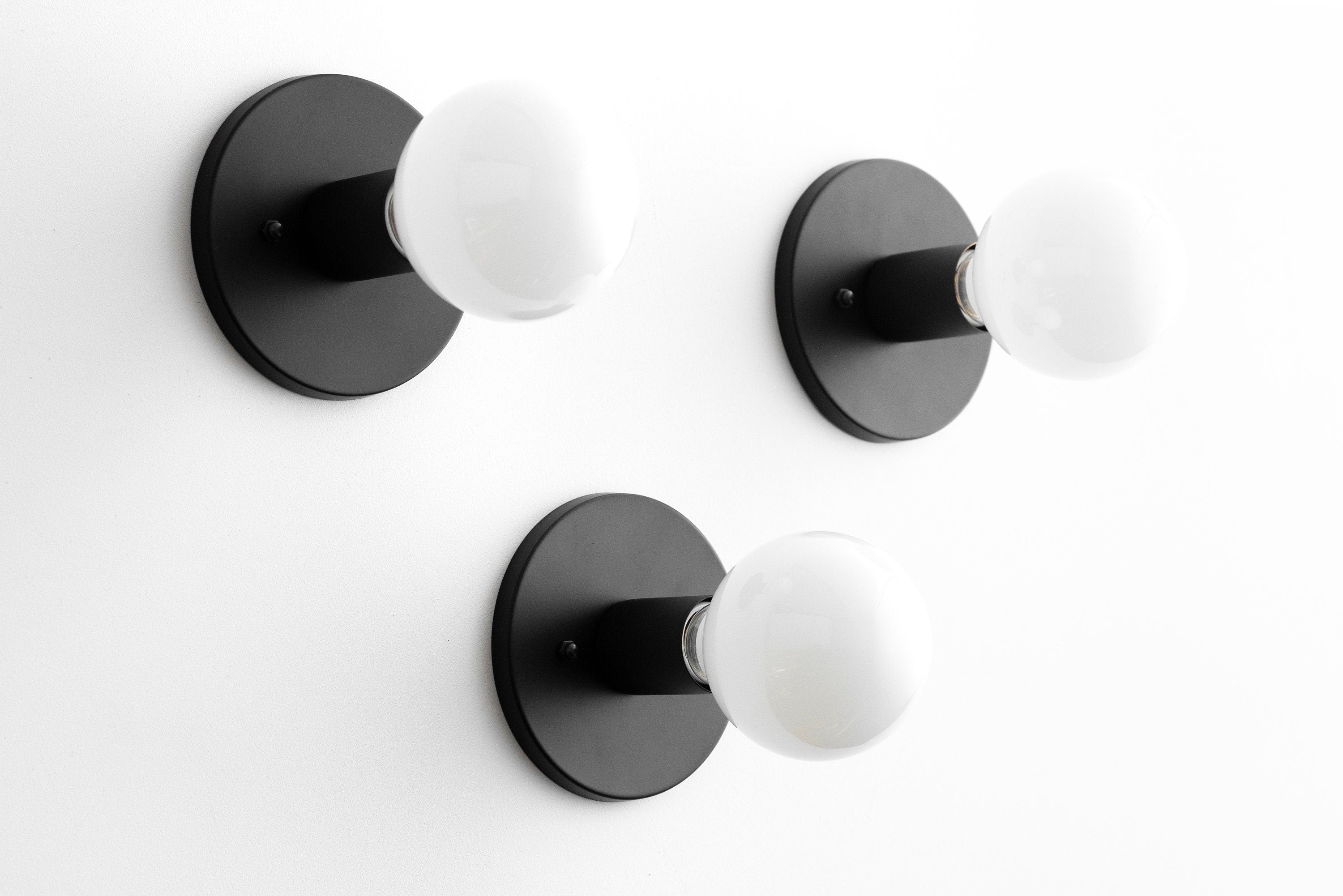 Glorica Glass Minimalist Wall Sconce - Versatile Modern Light For Any Room KL1522