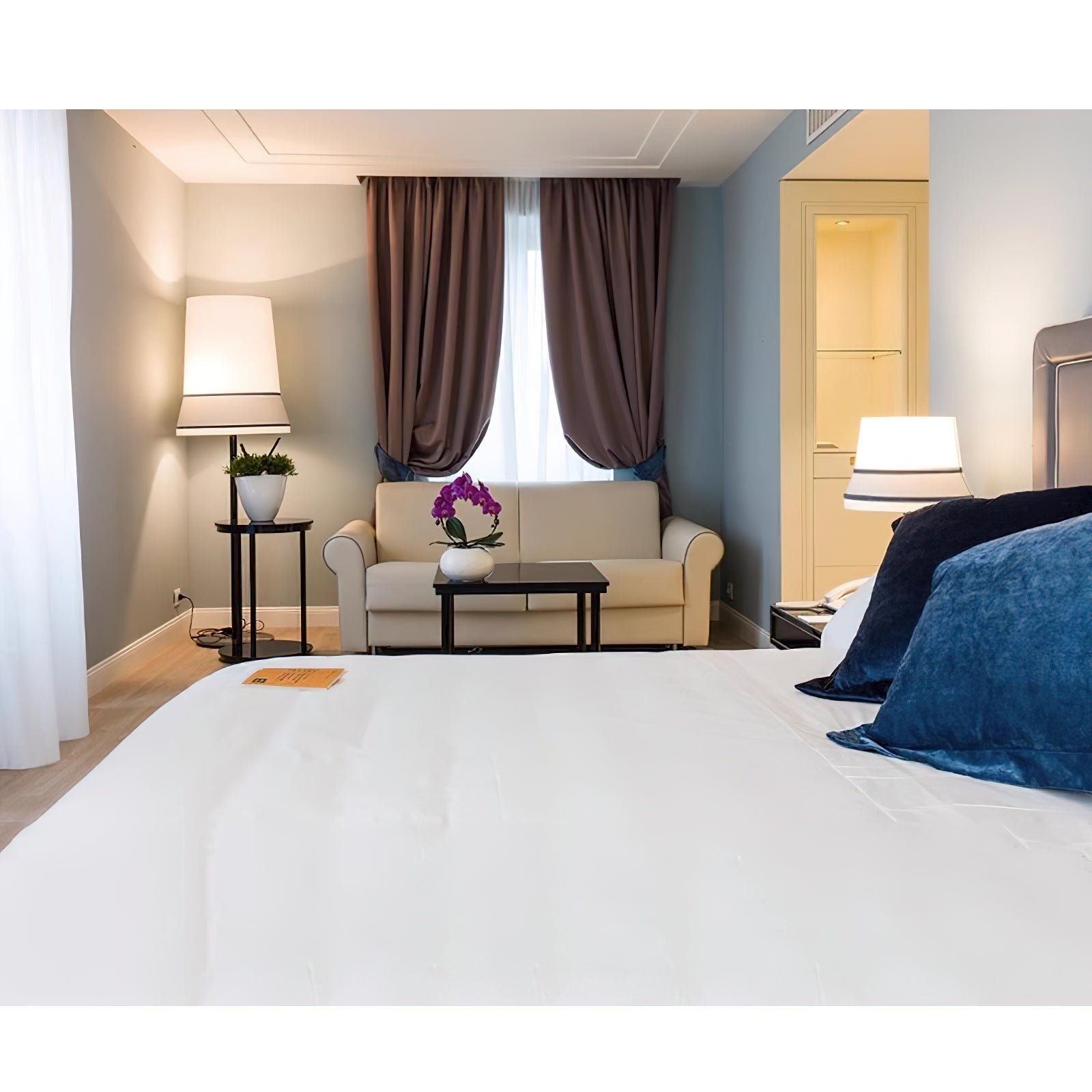 Audrey Contardi Table Lamp D460
