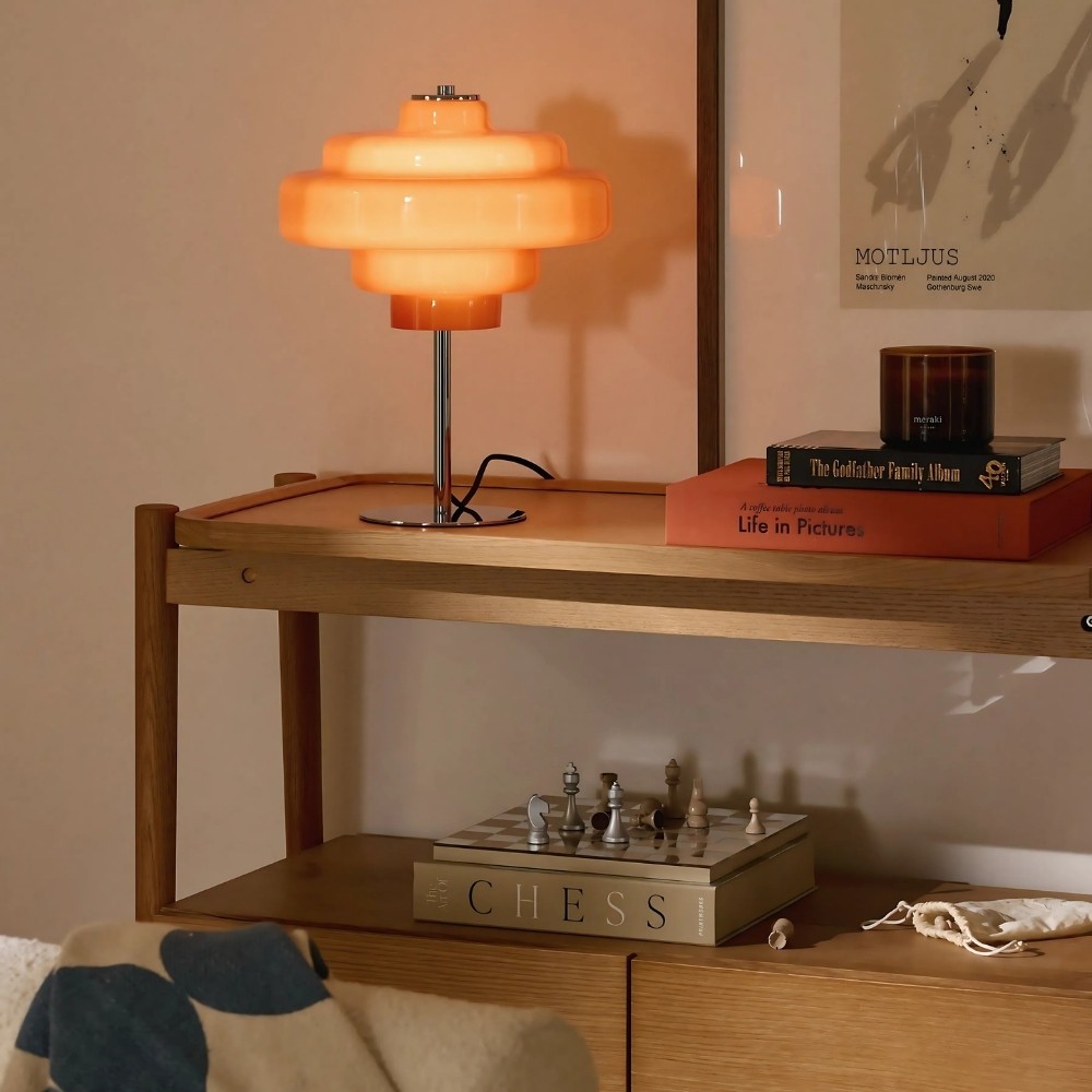 Sculptural Glass Table Lamp – Artful Illumination in Refined Form KL1099