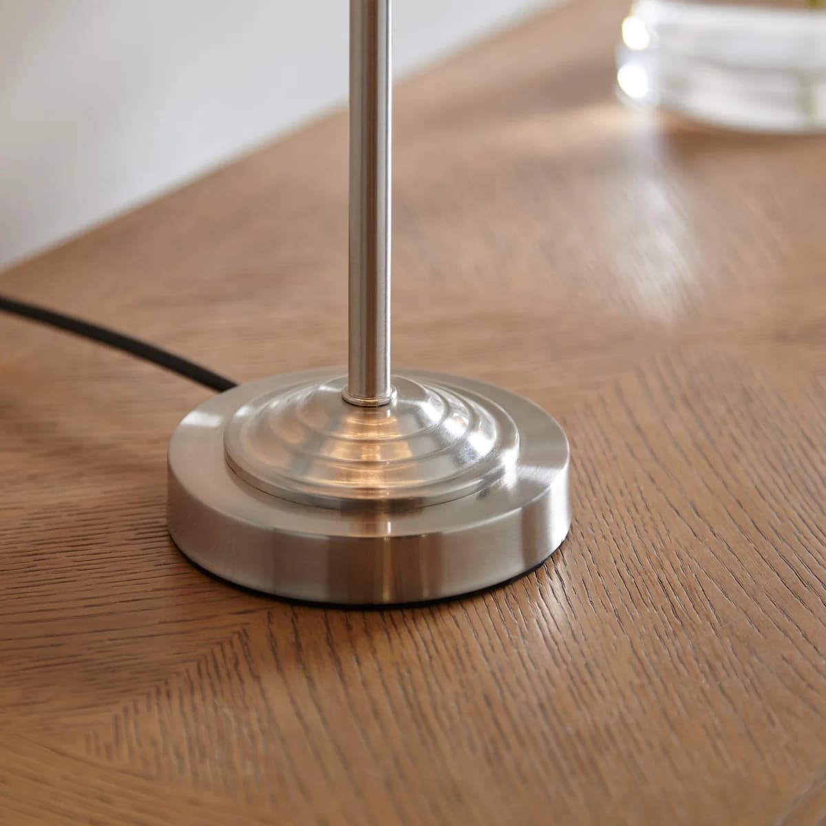Tela 1‑Light and 3‑Light Table Lamp - Modern Linen & Metal for Bedside or Living Room KL1798