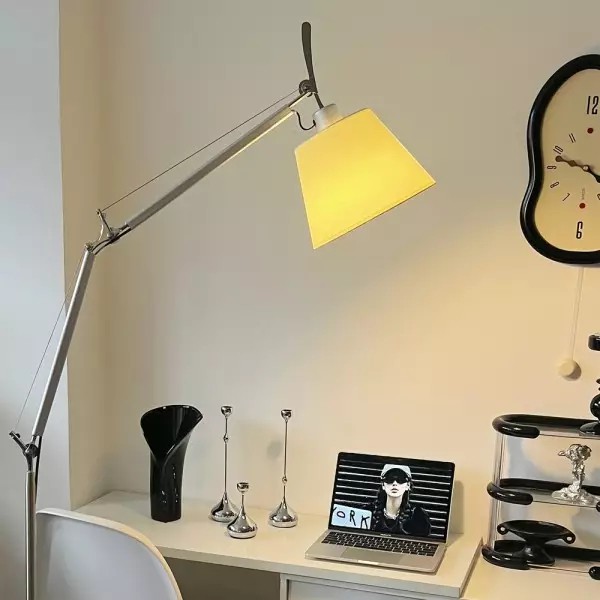 Tolomeo Mega Terra Floor Lamp