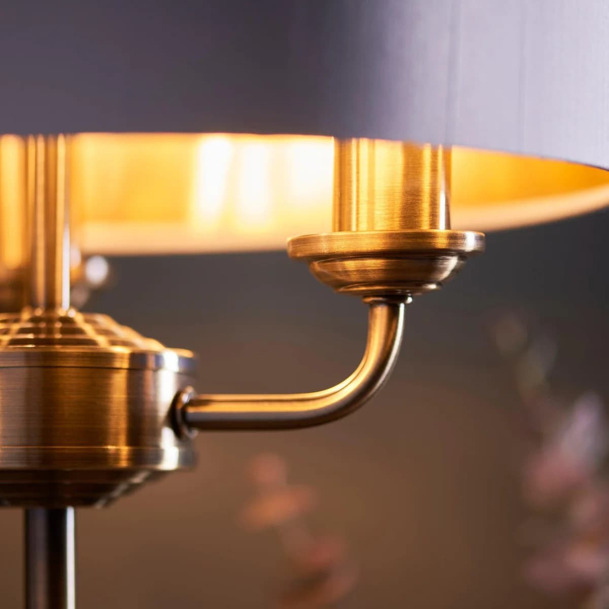 Tela 1‑Light and 3‑Light Table Lamp - Modern Linen & Metal for Bedside or Living Room KL1798