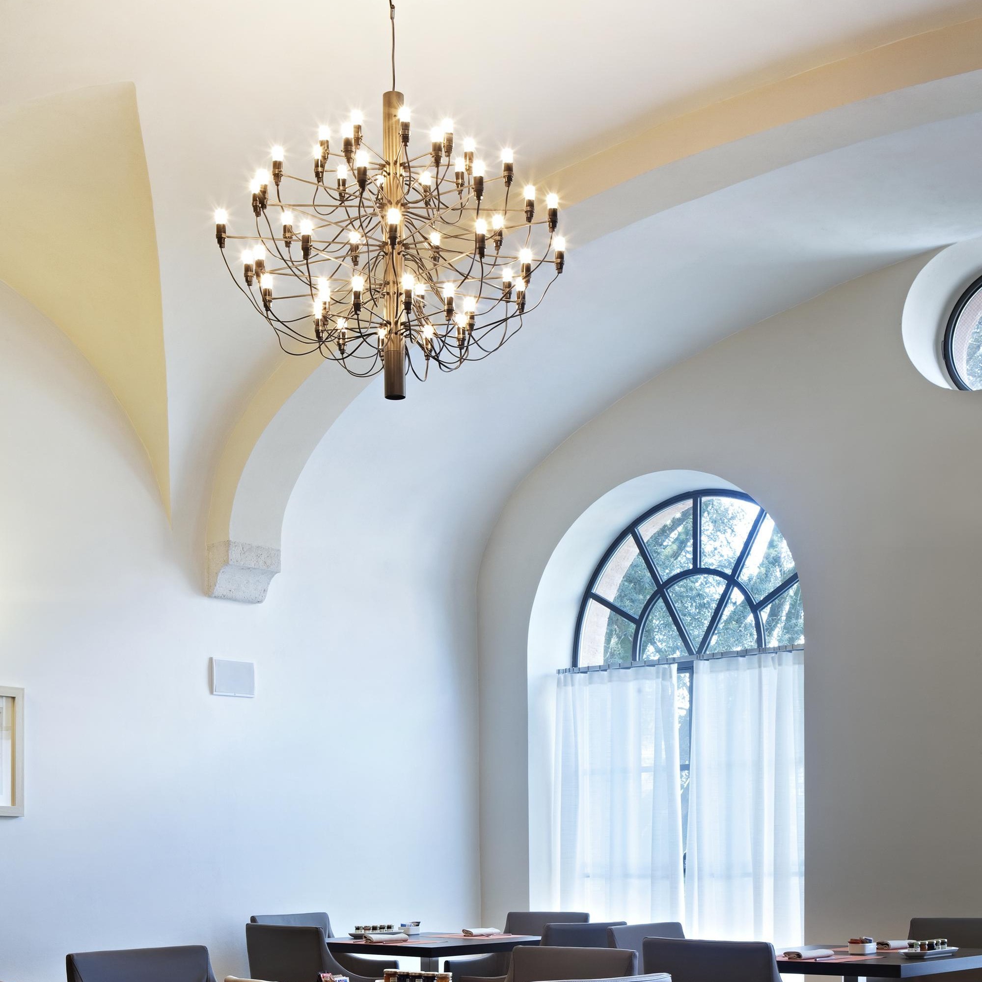 2097 Suspension Lamp - Sleek Multi-Head Chandelier For High Ceilings and Large Spaces