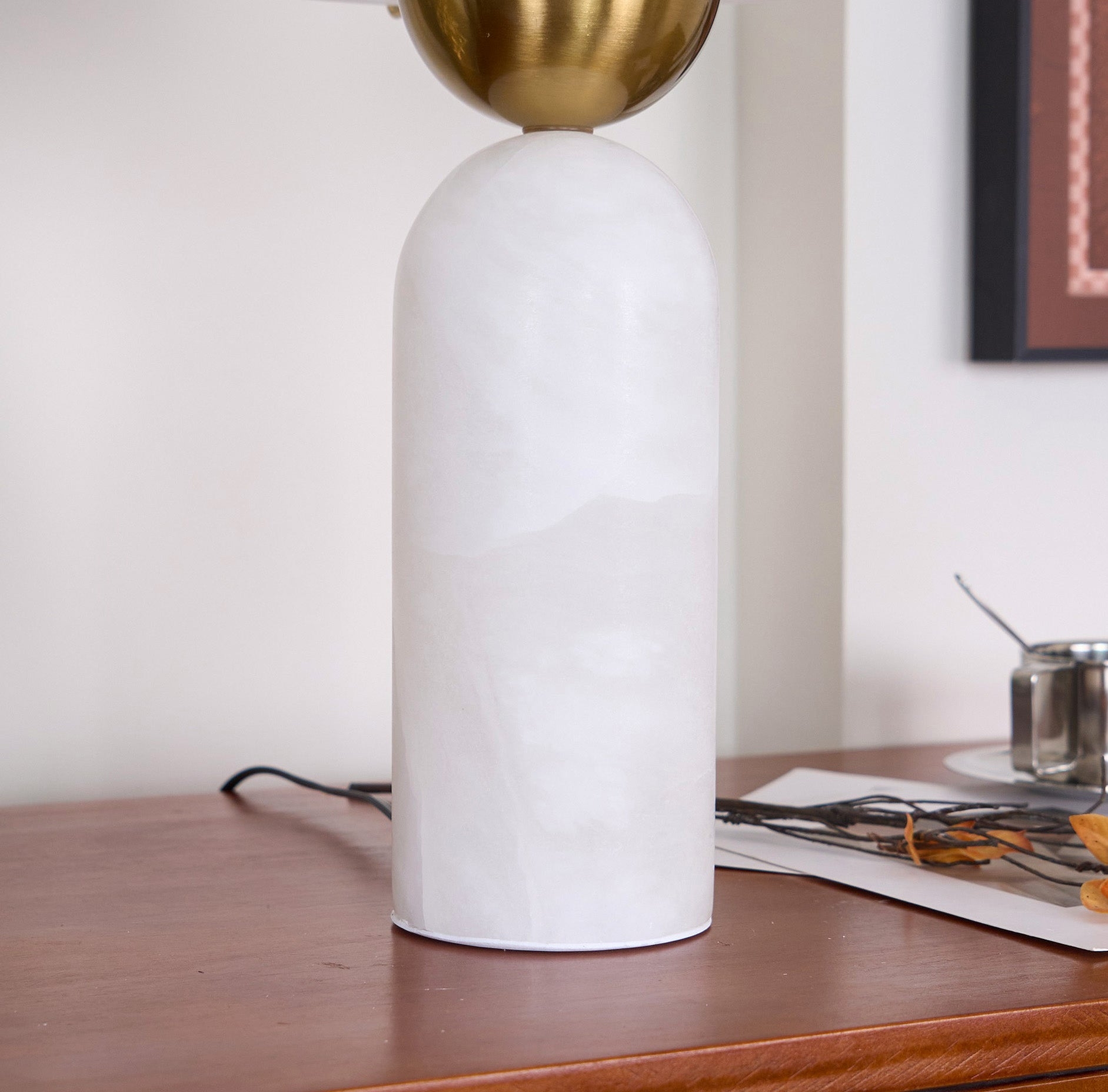 Peono Alabaster Table Lamp D440