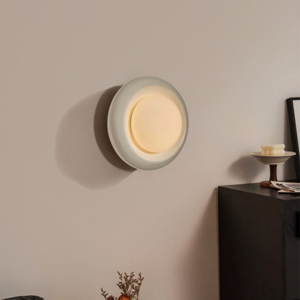 Elegant Glazed Ceramic Wall Sconce – Indoor & Outdoor Use KL1105