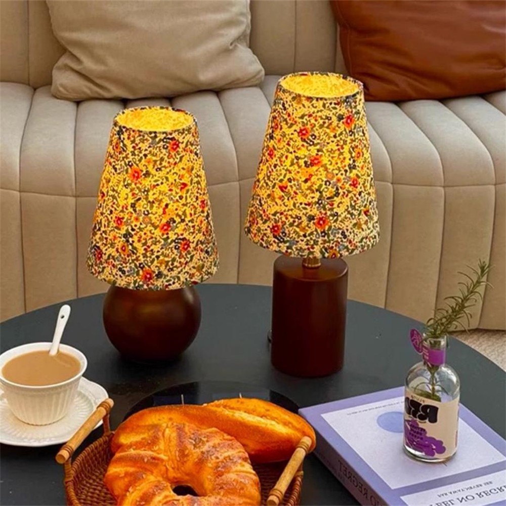 French Fabric Floral Wood Small Table Lamp For Bedroom KL803