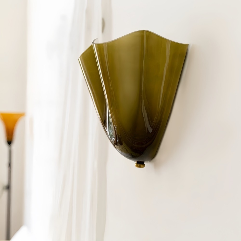Vera Glass Wall Lamp - Vintage Accent Sconce for Bedroom and Living Space KL881