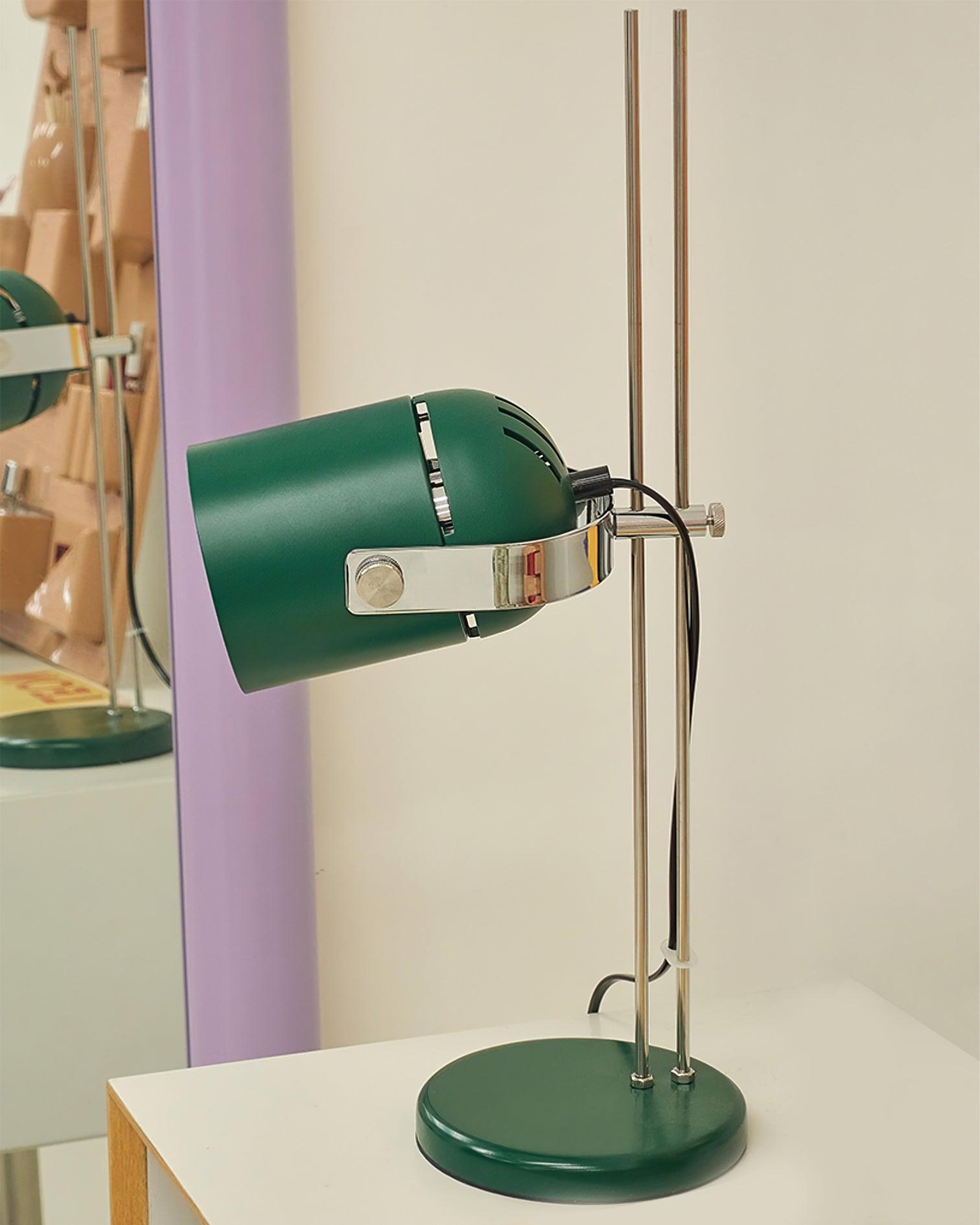 Adjusta Liftable Desk Lamp D370