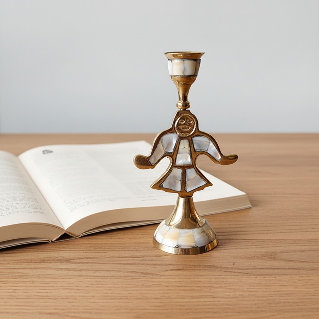 Ossik Decorative Candle Holder - Retro Nordic Brass Holder for Bedroom and Table KL2348