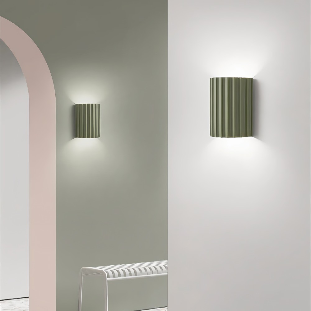 Textured Resin Wall Lamp - Contemporary Style Light for Bedroom or Hallway KL60