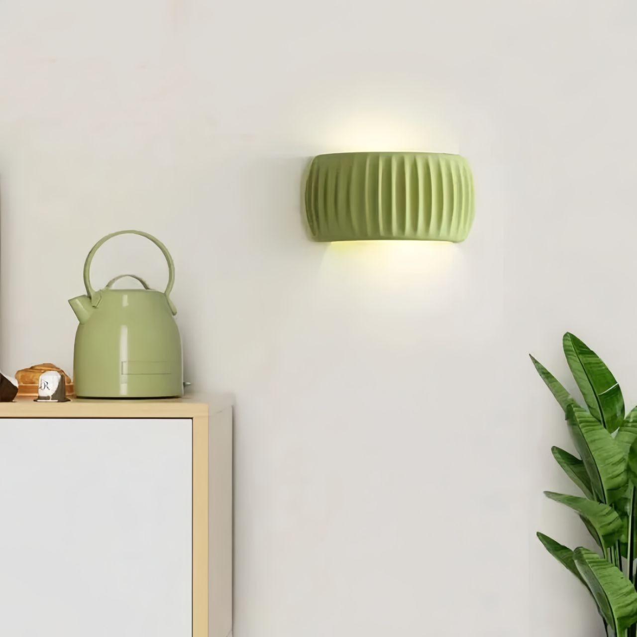 Nordic Minimalist Resin Ribbed Wall Sconce KL116
