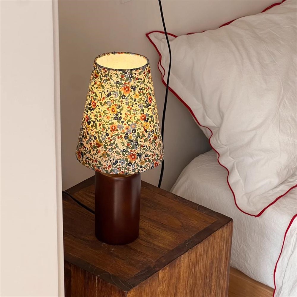 French Fabric Floral Wood Small Table Lamp For Bedroom KL803