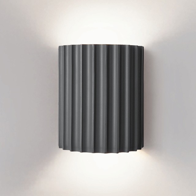 Textured Resin Wall Lamp - Contemporary Style Light for Bedroom or Hallway KL60