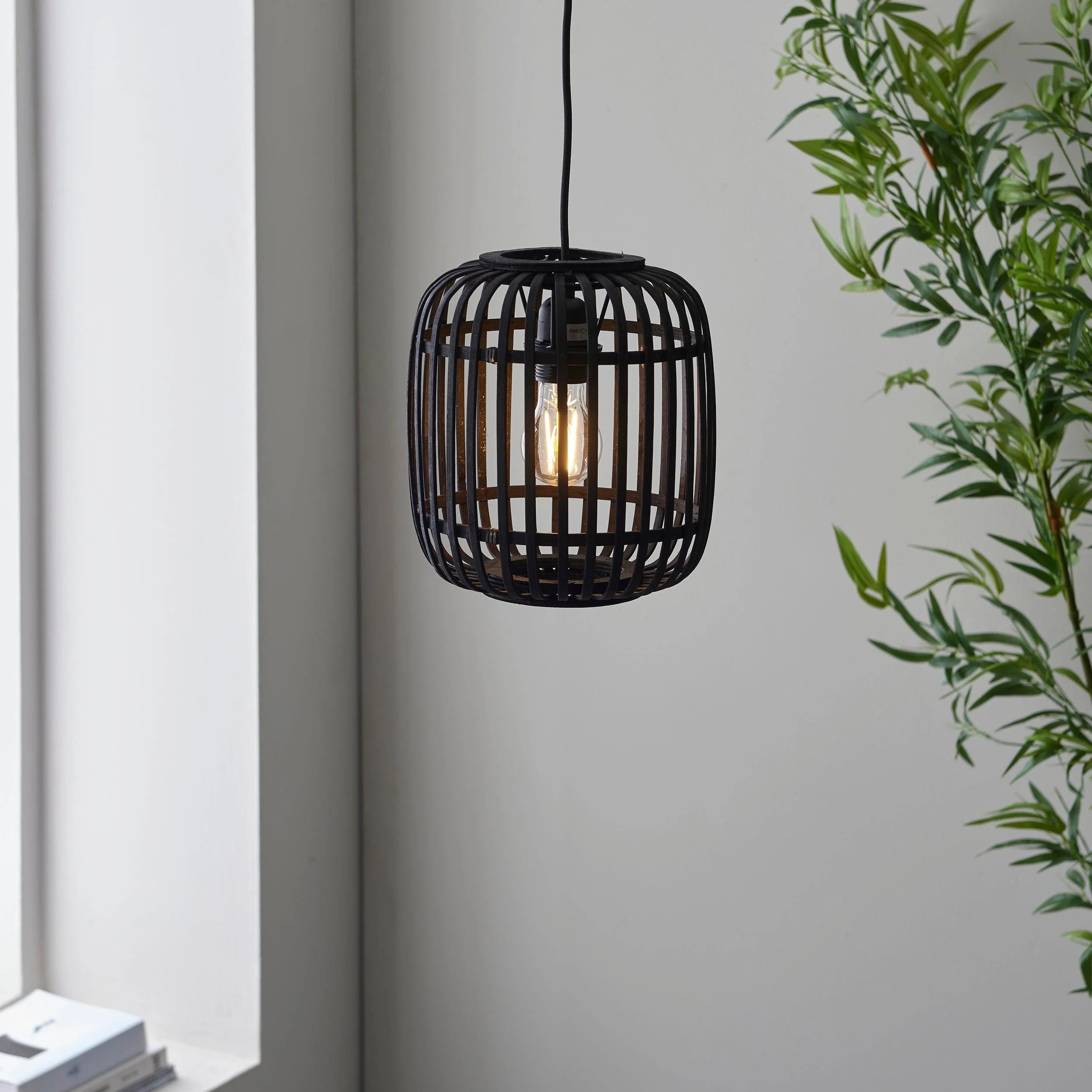 Yumeko Adjustable Bamboo Pendant Lamp - Natural Cage Pendant Light Perfect for Living & Dining Rooms KL1954
