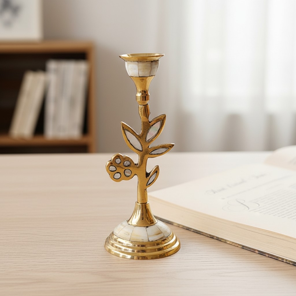 Ossik Decorative Candle Holder - Retro Nordic Brass Holder for Bedroom and Table KL2348