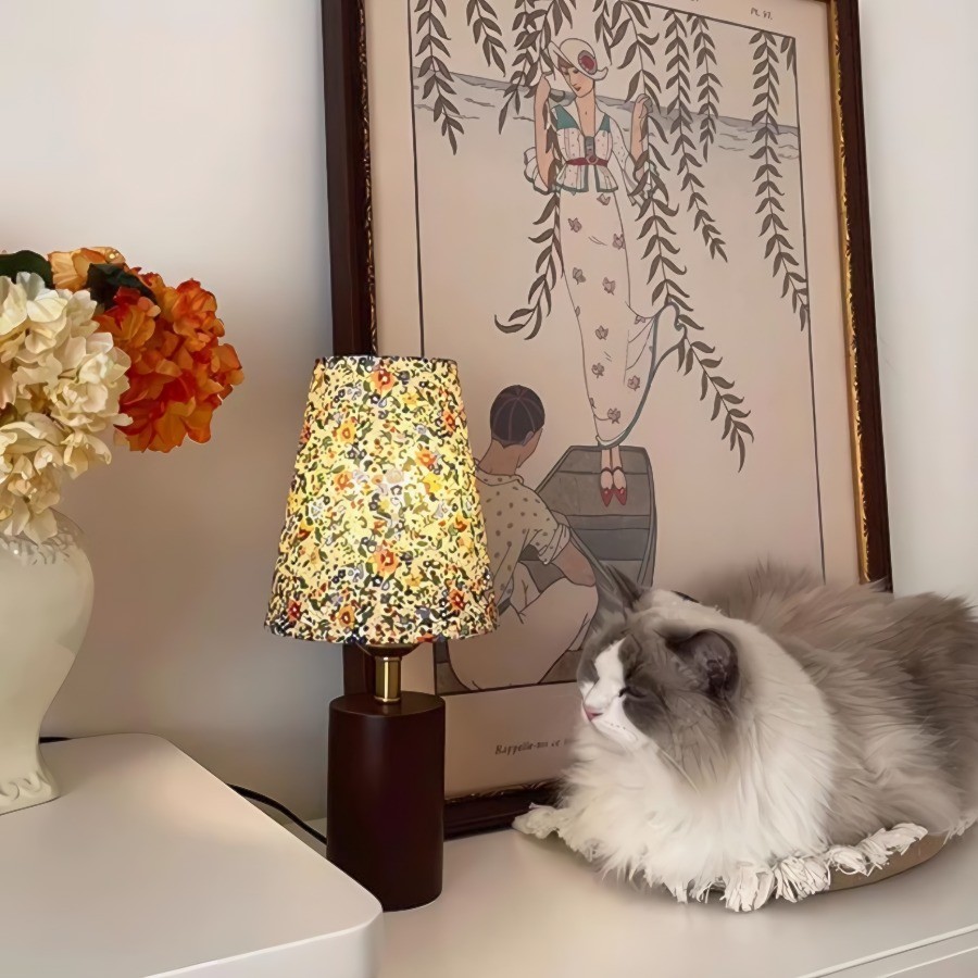 French Fabric Floral Wood Small Table Lamp For Bedroom KL803