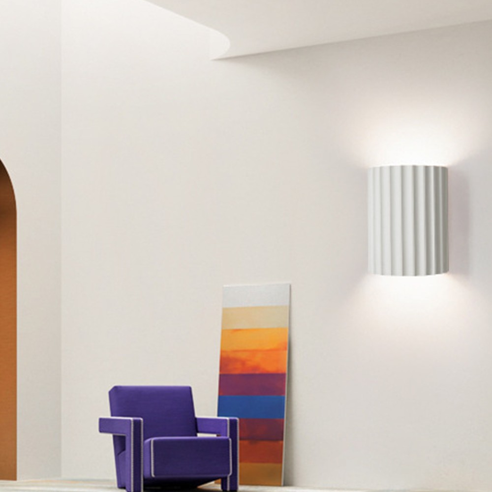 Textured Resin Wall Lamp - Contemporary Style Light for Bedroom or Hallway KL60