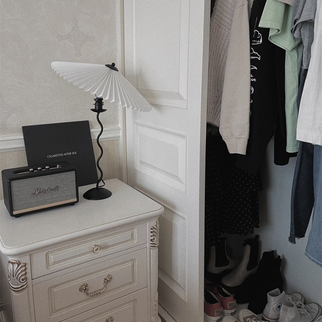 Retro Classic Pleated Lamp