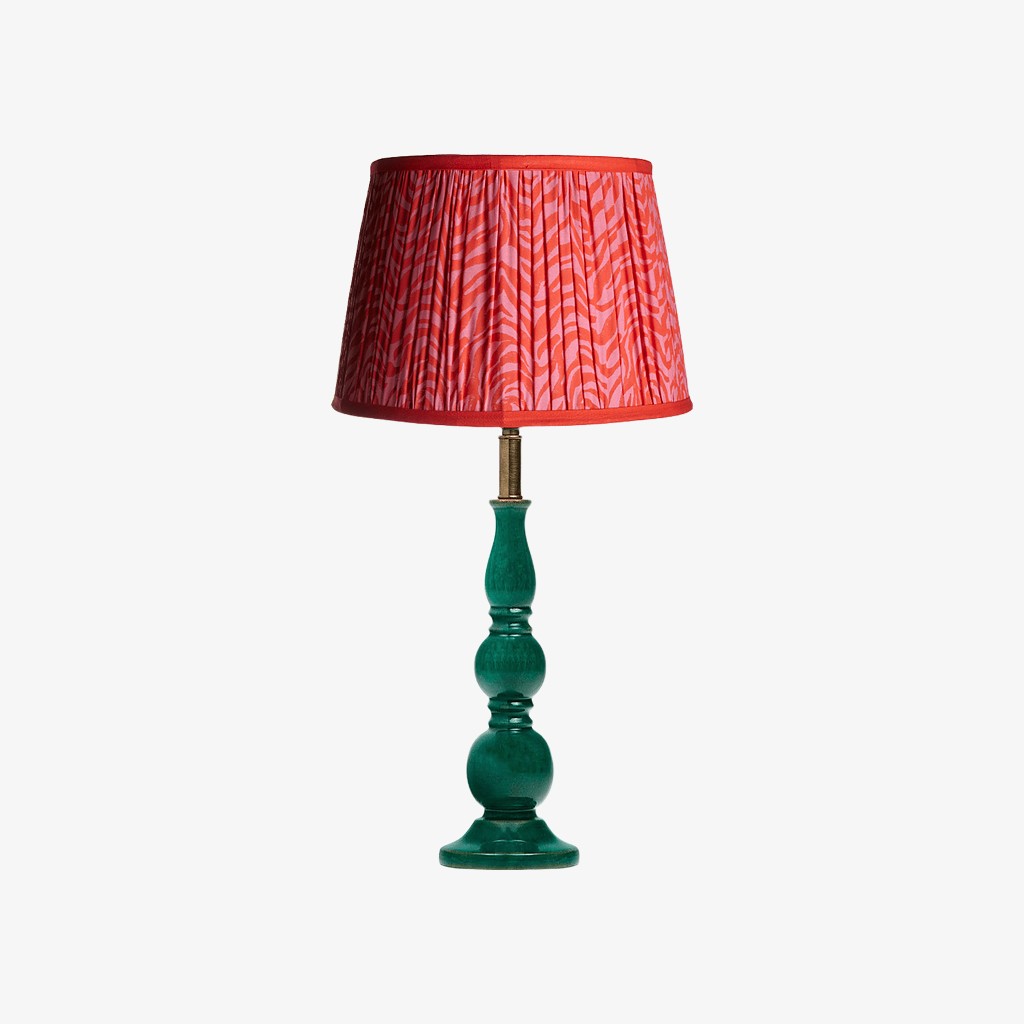 Grainora Soft Fabric Shade Table Lamp - Sculptural Wooden Base Lamp for Interiors KL2129